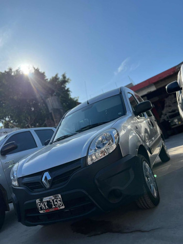 Imagen 12 de 15 de Renault Kangoo 1.6 Furgon Ph3 Confort 2016