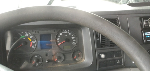 Imagem 9 de 12 de Volkswagen 24.250 Constellation