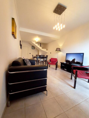 Imagen 7 de 14 de Duplex Super Fresco Con Un Hermoso Patio