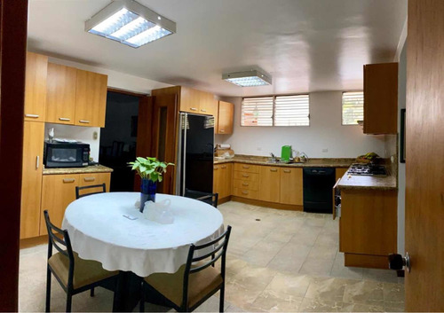 Imagen 1 de 14 de Casa En Venta Altamira Chacao