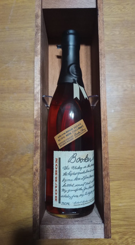 Whisky Booker´s Bourbon Straight Estuche Madera