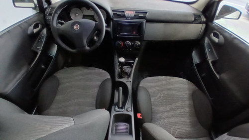 Fiat Stilo 1.8 8v Attractive Flex 5p