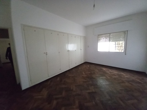 Casa En Alquiler De 3 Dorm En Quintas De Santa Ana