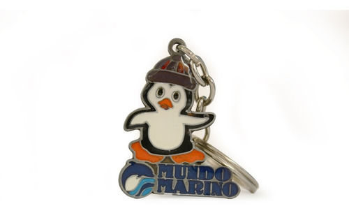 Imagen 1 de 1 de Llavero De Metal Pingüino Mundo Marino