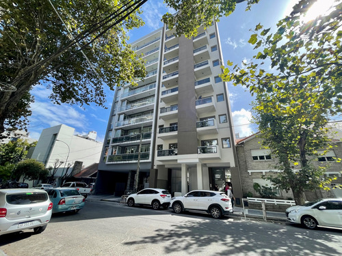 En Venta Semipiso De 2 Ambientes Con Baulera Doble. A Estrenar. Zona Plaza Mitre