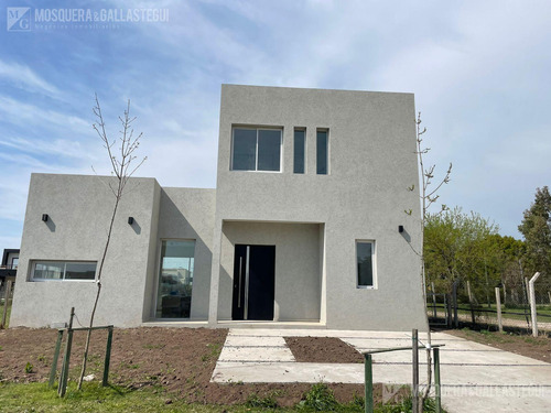 Casa En Venta Santa Lucia