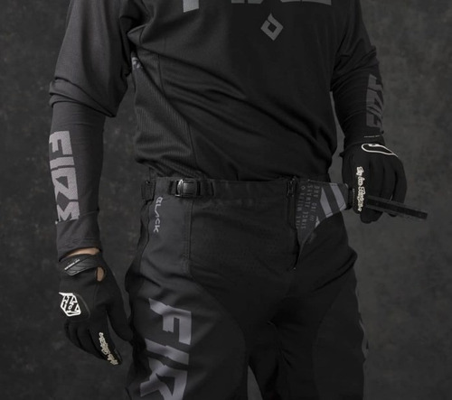 Imagen 6 de 10 de Equipo Conjunto Negro Atv Moto Motocross Enduro Mx Fire Juri