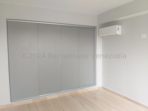 Apartamento En Venta La Castellana Mls #24-28847 Bm