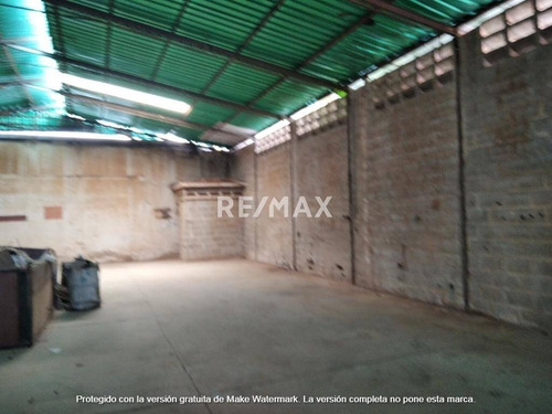 Imagen 6 de 13 de Johanna Castillo Vende Galpon En San Blas