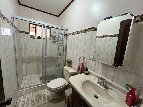 Vendo Casa En San Pablo, Residencial Privado Con Seguridad, Casa De 1 Piso, Con Patio