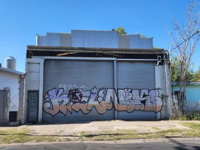Depósito y galpón en venta