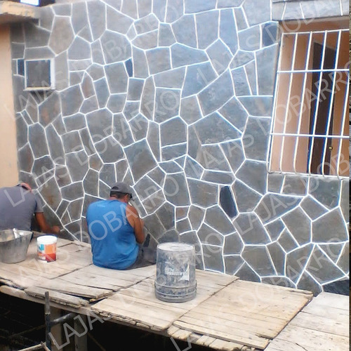 Imagen 2 de 6 de Piedra Laja Gris Mar Azul Lima Plata