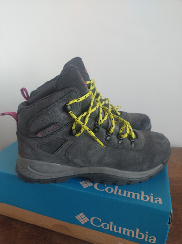 Botas Borcego Nieve Columbia W Yomcalla Gamuza Talle 41 (Usado)
