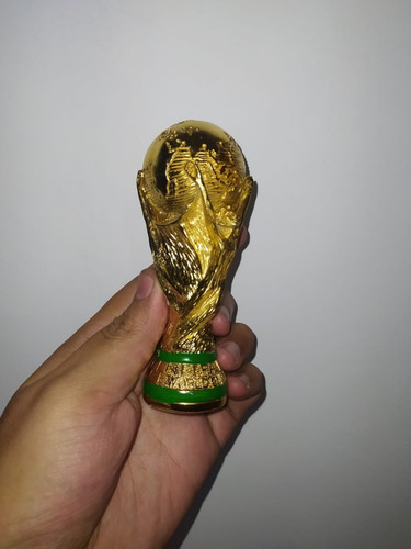 Trofeo Copa Del Mundo De La Fifa 13 Cm De Alto