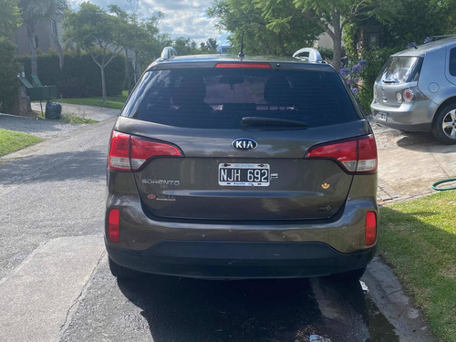 Kia Sorento 2.4 Ex 4x2 6at 2014