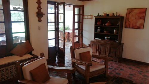 Casa En Venta 1300m2, Tequisquiapan Centro, Qro, Méx.