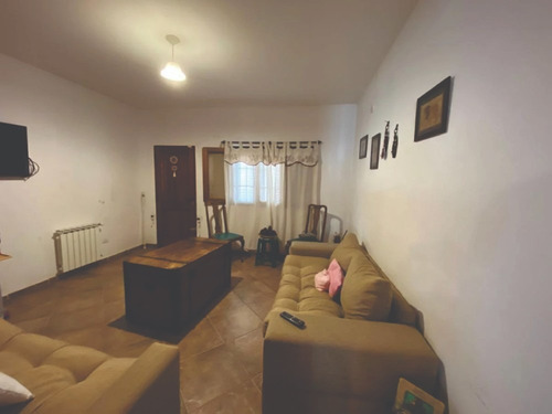 Imagen 8 de 30 de Ferreyra, Casa De 2 Dormitorios Más Departamento De 1 Dormitorio Y Escritorio