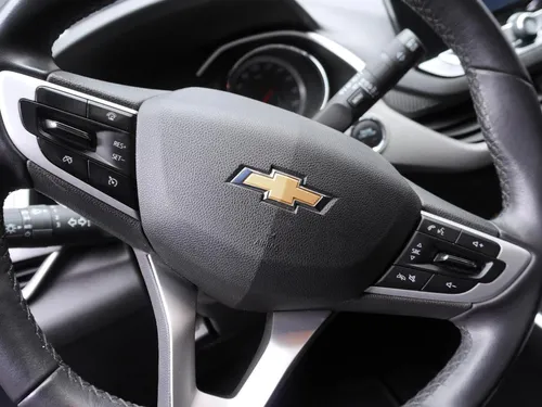 Chevrolet Onix 1.0T Premier Hatch At