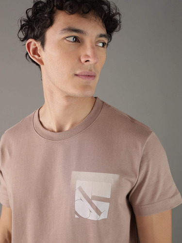 Playera Café Calvin Klein Hombre Con Cuello Redondo