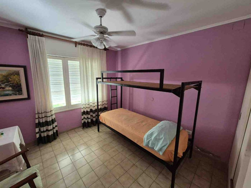 Se Vende Hermosa Casa En Arguello - 4 Dormitorios!