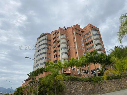 Imagen 1 de 26 de Hermoso Apartamento Con Bella Vista En El Solar Del Hatillo. #23-18908