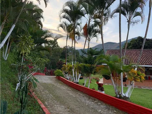 Venta Finca Turística En Vereda Tesalia Risaralda | Finca En Venta