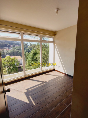 Vendo Hermosa Casa, Detalles Modernos, Acabados Especiales, Excelente Diseño Rodeada De Naturaleza