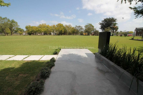 Carrasco Oficinas Logística Depósitos