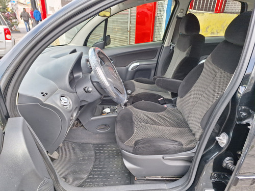 Citroën C3 1.4 8v Exclusive Flex 5p