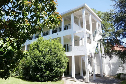 Formidable Casa Oportunidad Colegios Residenciales,etc