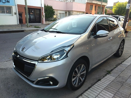 Imagen 3 de 9 de Peugeot 208 Feline 2017, Como Nuevo!!!