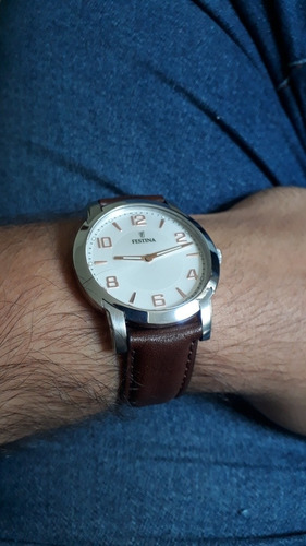 Relógio Festina Social Modelo Slim Pulseira Couro