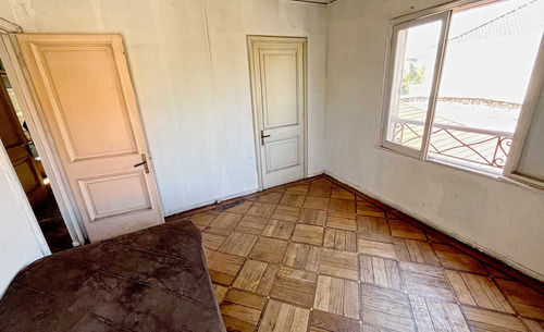 Casa Estilo Frances 4d - 3b (92315)