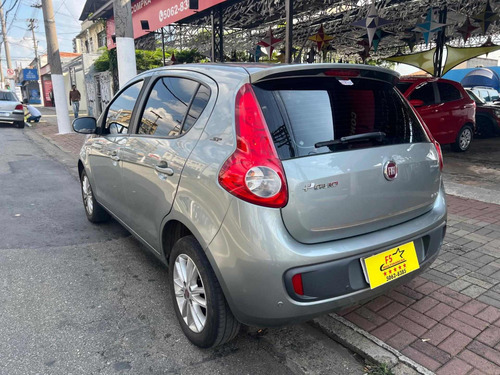 Imagem 5 de 10 de Palio Essence 1.6 Flex 16v 5p