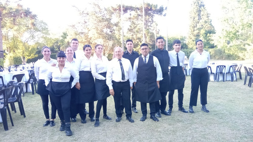 Mozos, Camareras, Barman, Cocinero/a