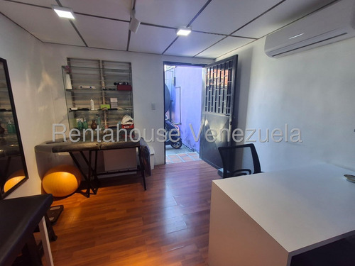 Julian Galindez Vende Gimnasio En Urbanizacion Nueva Segovia Barquisimeto #25-9919
