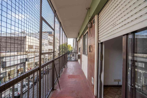 Venta 4 Ambientes C/balcón Flores Apto Credito
