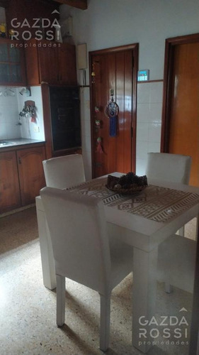 Imagen 9 de 19 de Casa - Adrogue