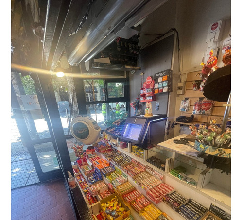 Imagen 5 de 9 de Fondo De Comercio Kiosco En Balvanera, Cruce De Avenidas.