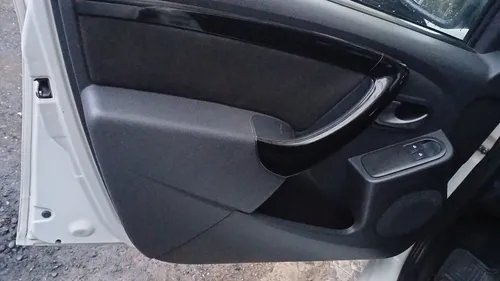Renault Sandero 1.6 Expression 90 hp