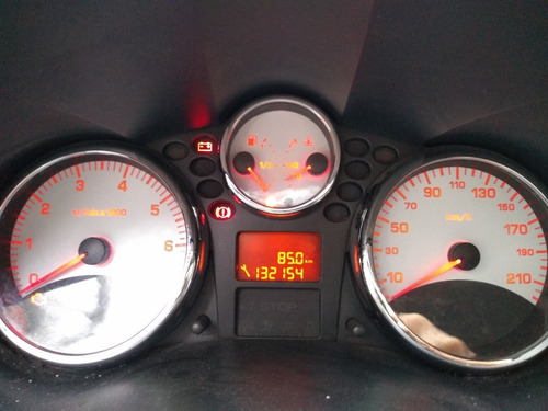 Peugeot 207 Passion 1.4 Xr Flex 4p 2012