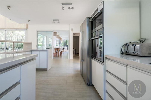 Imagen 13 de 30 de Casa En Venta - 6 Ambientes - Barrio Privado - La Herradura - Pinamar
