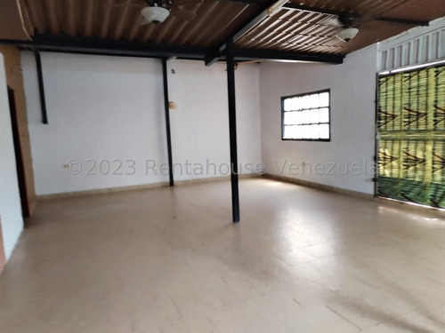 Casa En Venta Urbanización Chucho Briceño Cabudare Lara (24-9408) // Invierta Seguro Con Rentahouse//