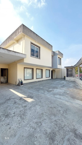 Casa Remodelada En Urb Parque El Retiro San Antonio De Los Altos