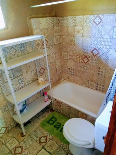 Imagen 9 de 19 de Alquiler Marzo Abril Dos Casas De Campo En Mercedes Para Un Mismo Grupo, 10 Huéspedes. Una Hermosa Hectárea Arbolada, Piscina Cercada, Tv, Wi Fi, Cancha Fútbol, 90 Kmts.caba ,