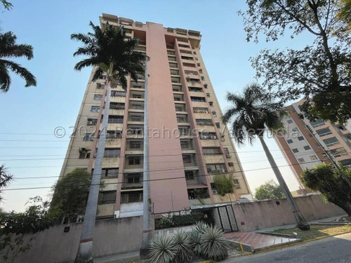 Apartamento En Alquiler En Avenida 19 De Abril Maracay 24-21286 Mvs