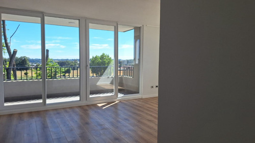 Nuevo - Inmejorable Vista! 2 Dorm + 2 Baños. Diseño Amplio !