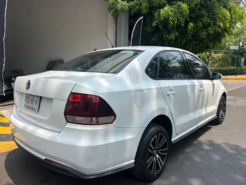 Volkswagen Vento 1.6 Starline Mt