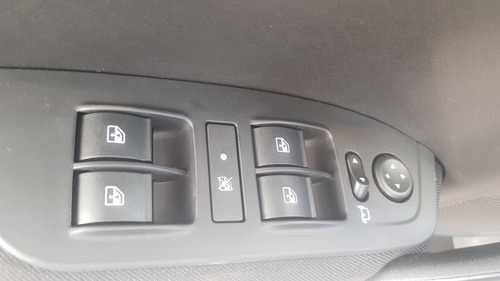 Imagen 9 de 25 de Fiat Cronos Drive 1.3 Pack Conect. 1.3 My23