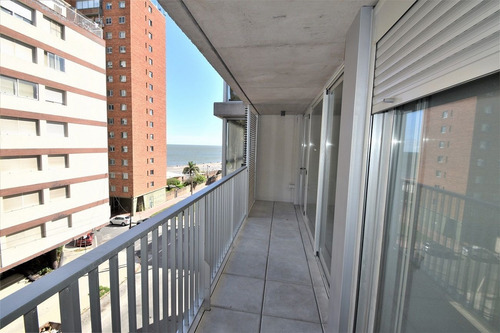 Apartamento En Venta De 2 Dormitorios En Barrio Sur